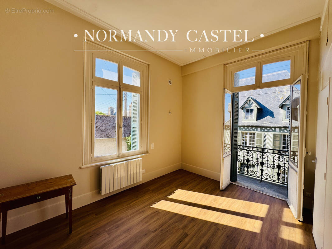 Appartement à TROUVILLE-SUR-MER