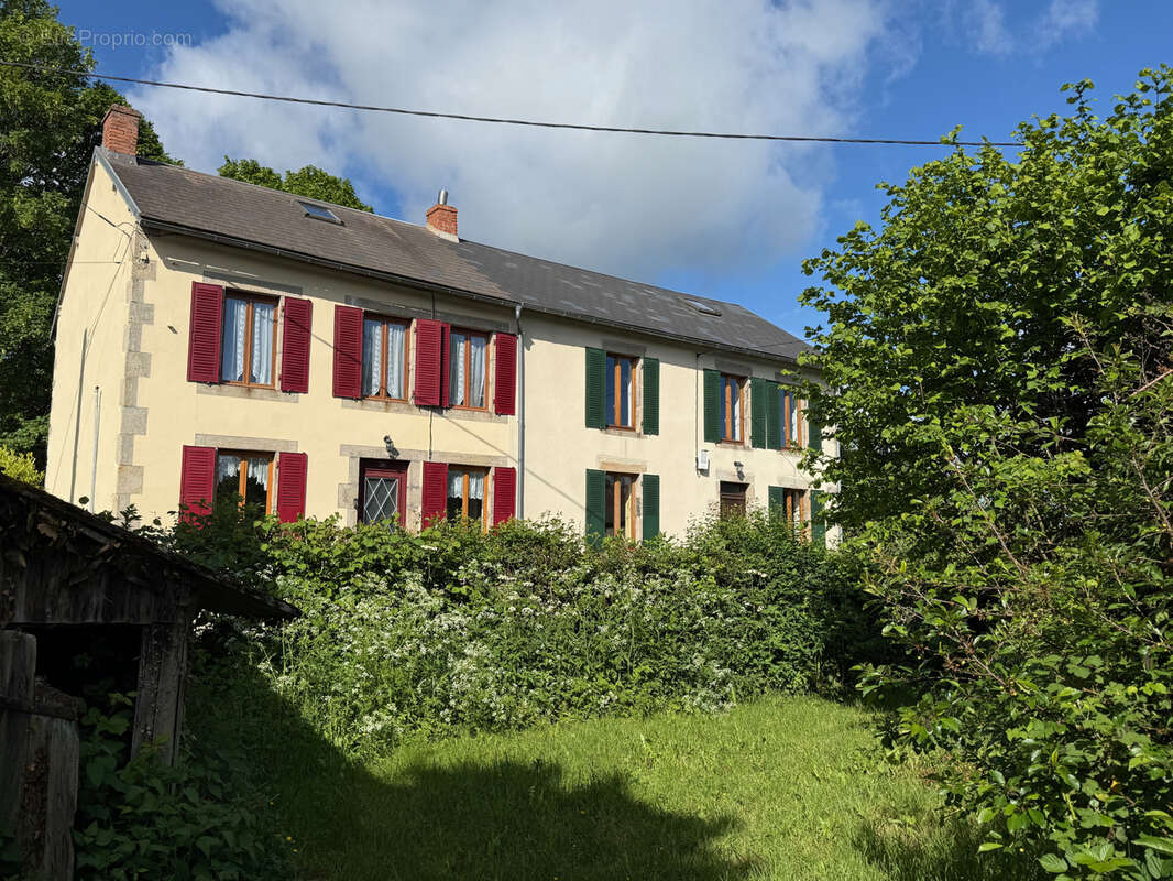 Maison à NEUF-EGLISE