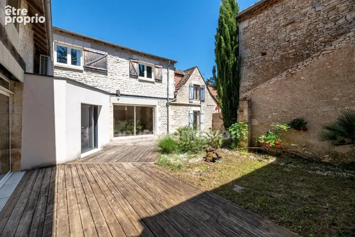 Maison en pierre 6 pièces sur la commune de MAYAC (24) - photo 4