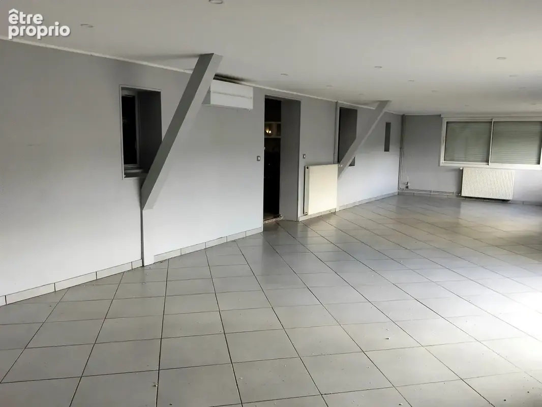 Pavillon plain-pied de 159 m2 habitables avec nombreuses dépendances - photo 11