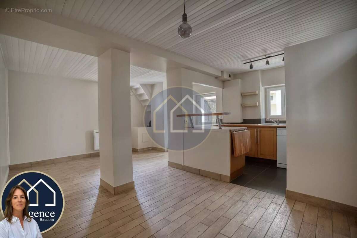 Maison à L'ETANG-LA-VILLE