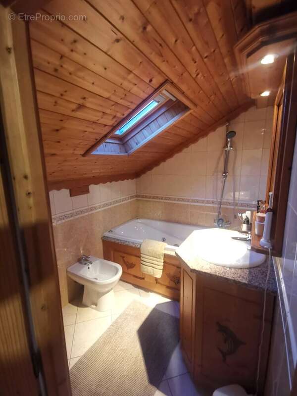 94400 vitry maison 7 pieces 170 m² sur un terrain de 422 m² et un jardin de 300 m² - photo 7