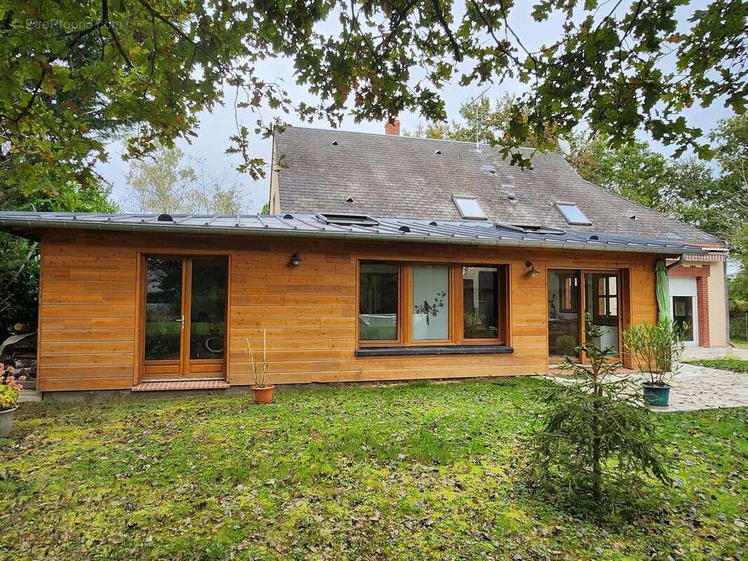 Maison à NOGENT-SUR-VERNISSON