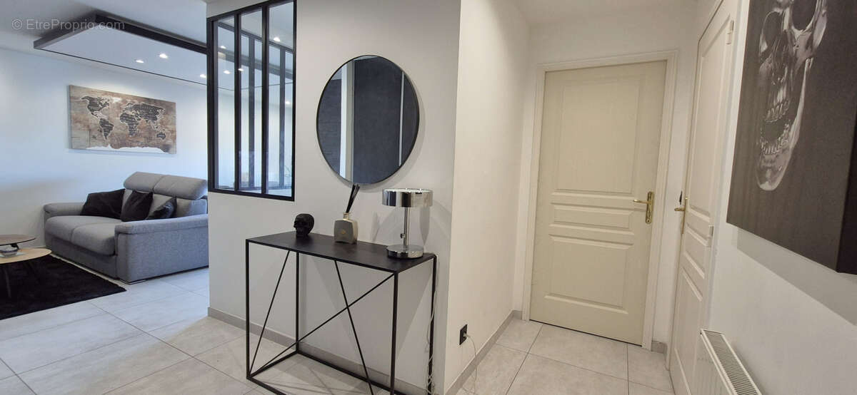 Appartement à CHAVANOZ