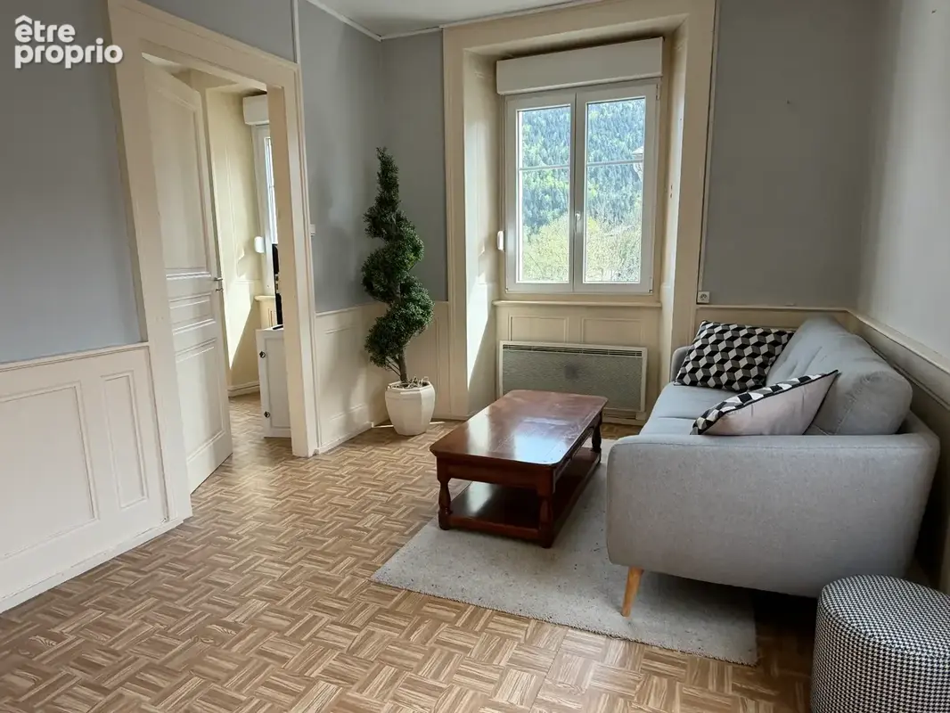 Appartement 3 pièces 62 m² à vendre à Villers-Le-Lac (25130) - photo 2