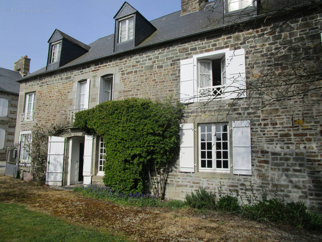 Maison à LANDELLES-ET-COUPIGNY