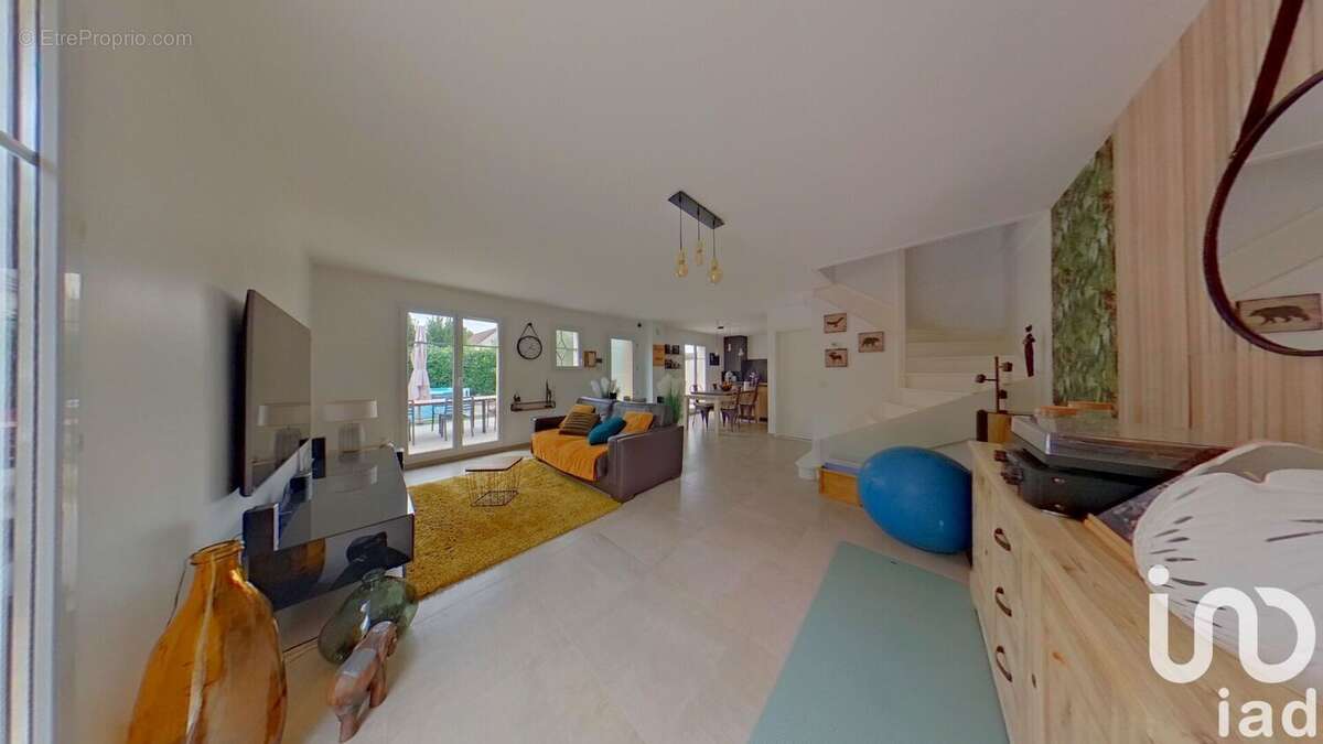 Photo 3 - Maison à LIEUSAINT