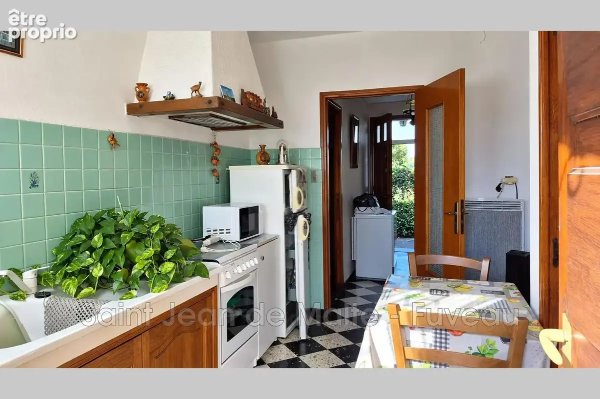 Maison 5 pièces 93 m² à vendre à Peynier (13790) - photo 2