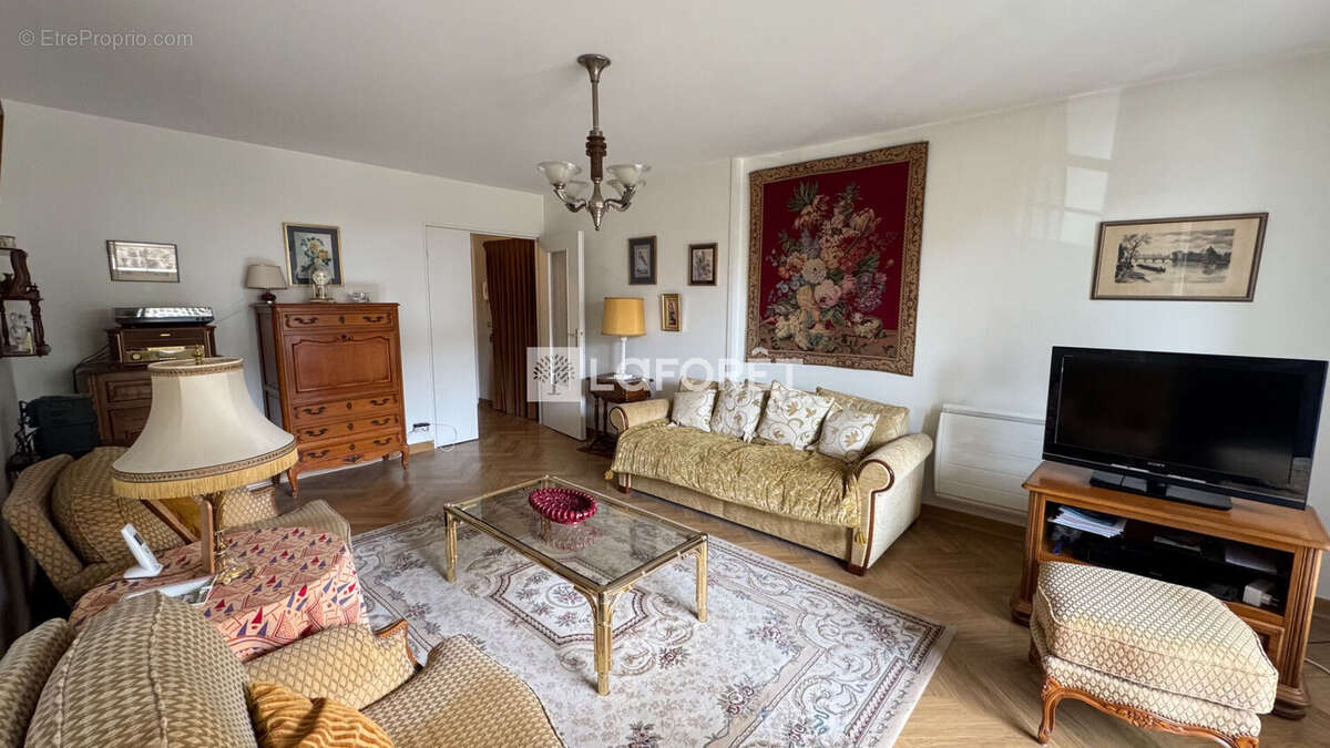 Appartement à PARIS-12E