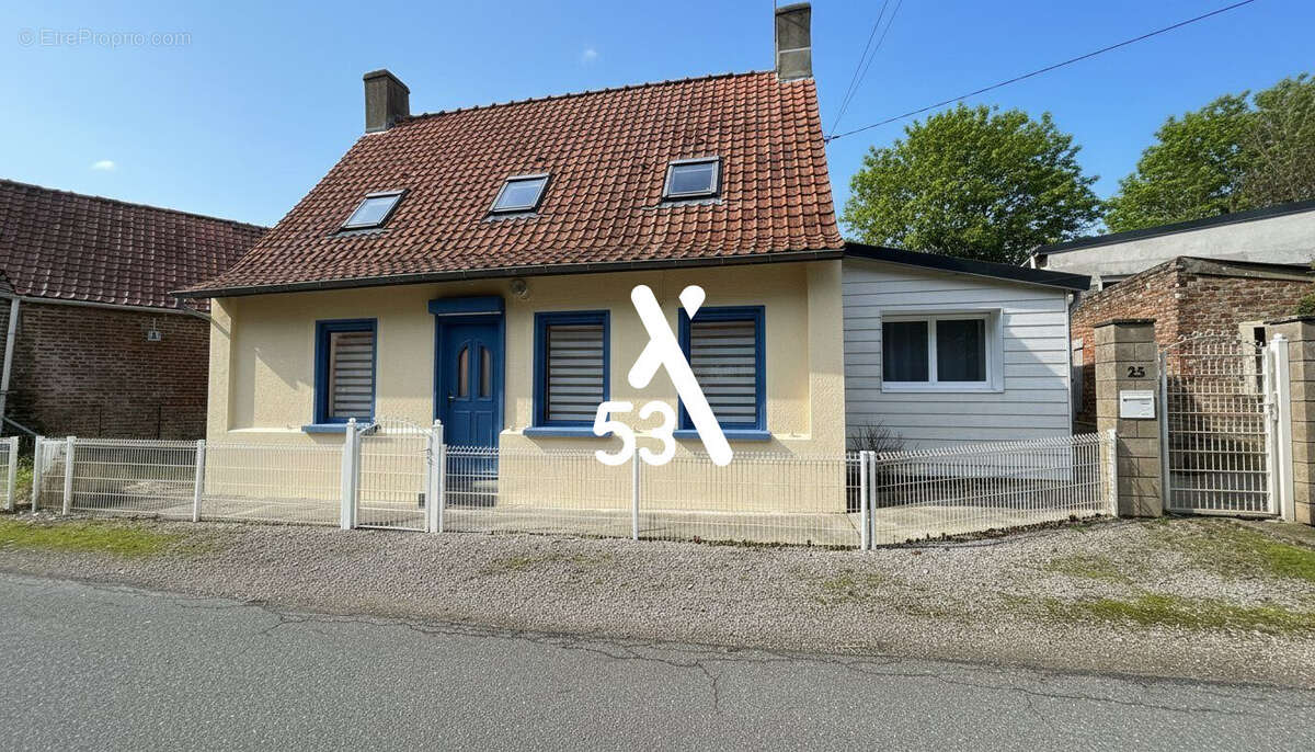 Maison à EPERLECQUES