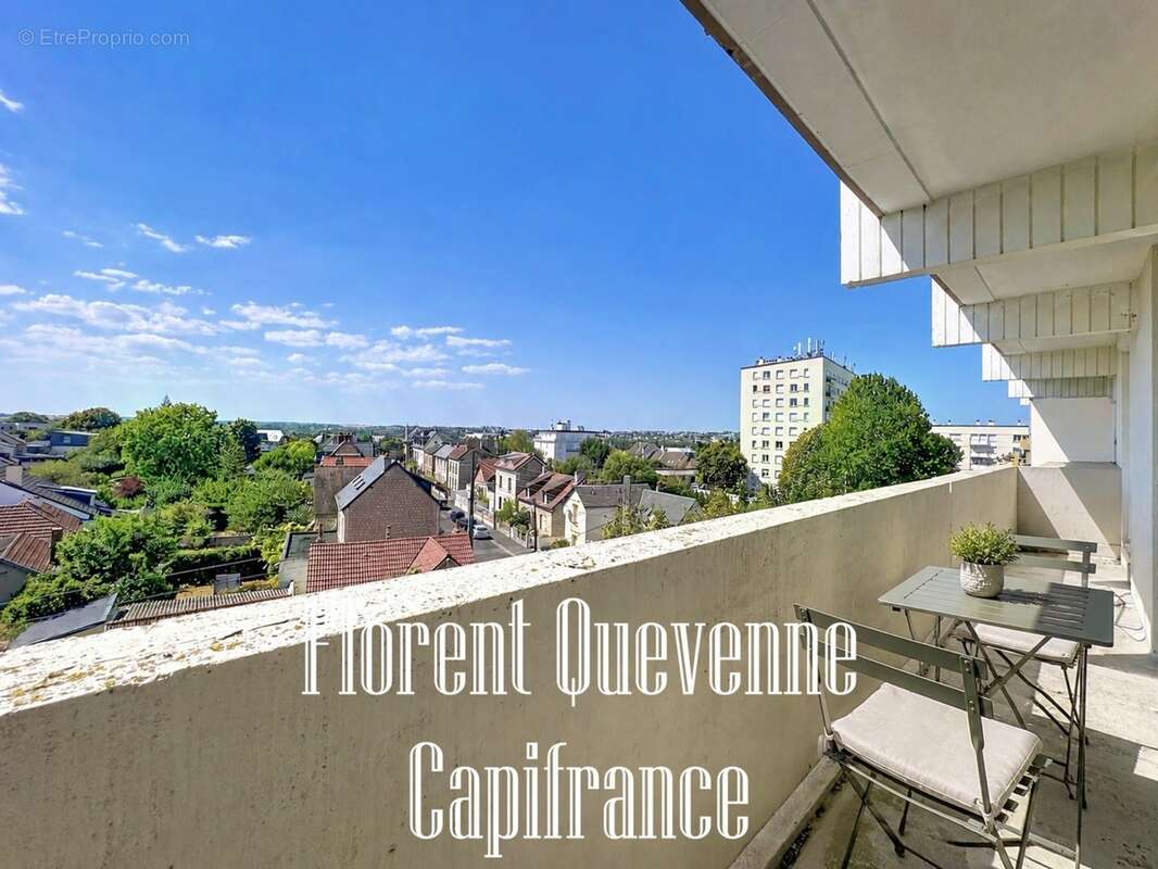 Appartement 2 pièces rénové avec balcon, parking et cave - photo 4