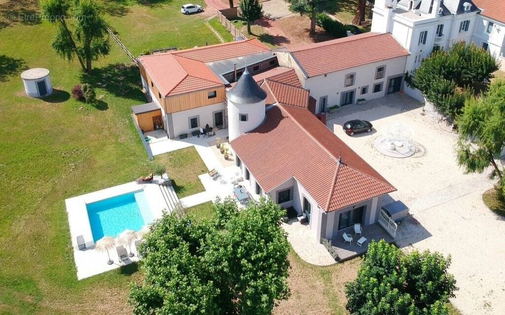 Maison à SAINT-JUST-SAINT-RAMBERT