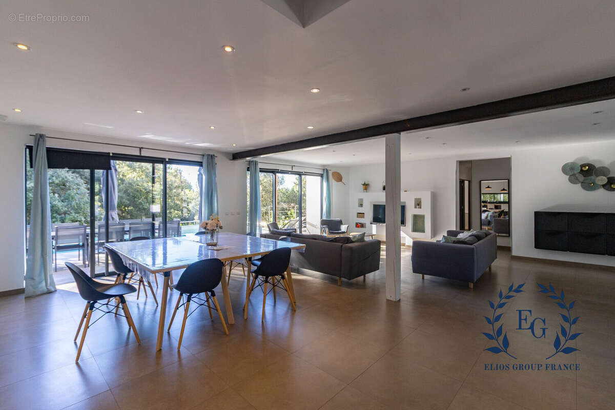 Maison à FLASSANS-SUR-ISSOLE