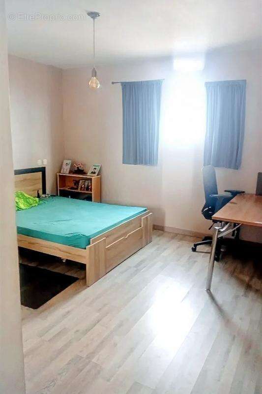 Appartement 277 m² à Petite-Ile  - photo 8