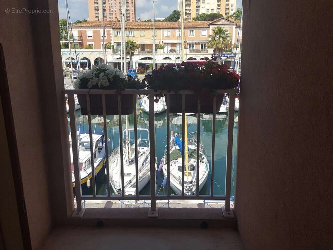 Appartement à PORT-DE-BOUC