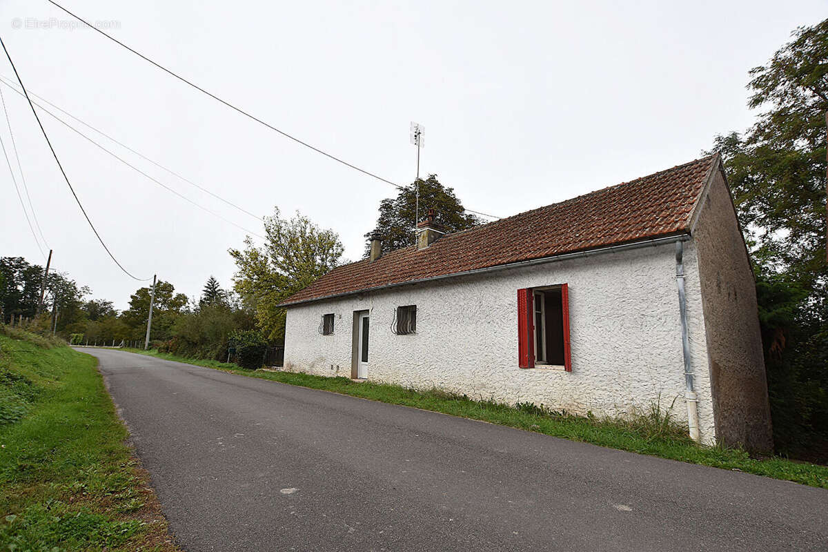 Maison à TREZELLES