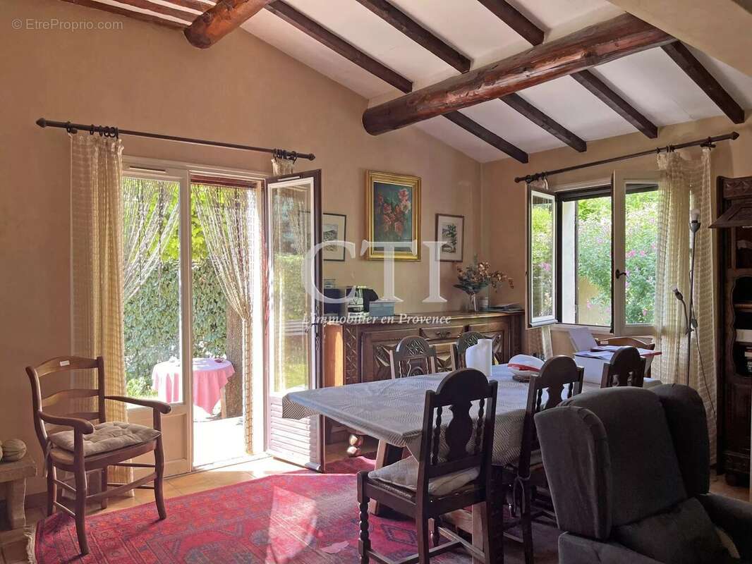 A vendre, maison proche centre-ville de Vaison-La-Romaine - photo 6