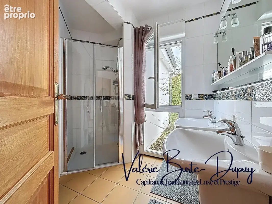 St Denis en Val à 10 min d'Orléans centre, à vendre  Maison de 2003 190m2 5 chambres avec jardin arboré de 1800m2, garage attena - photo 18