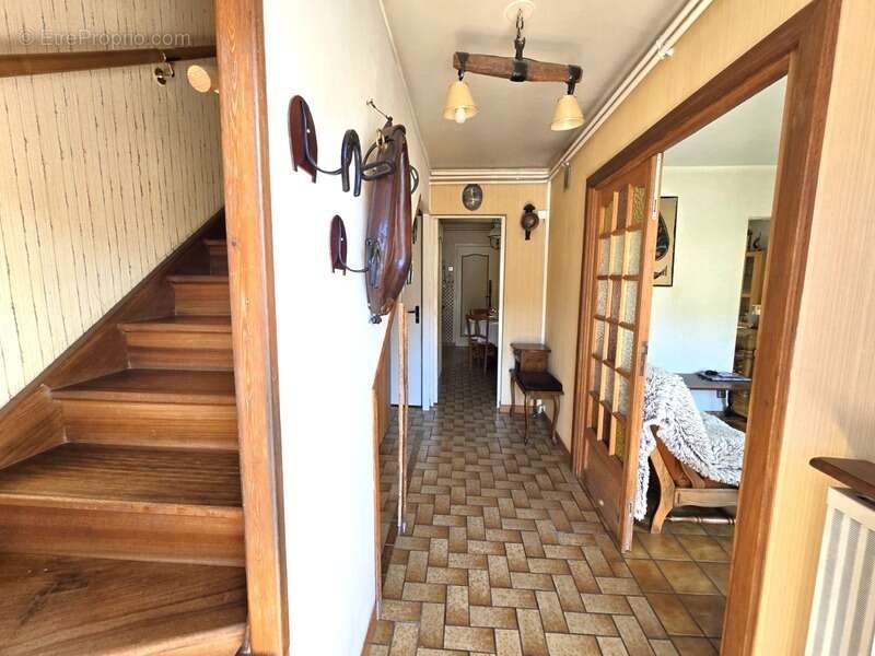 HIRSON (02) -  Vente maison avec 3 chambres , garage  et jardin  - photo 3