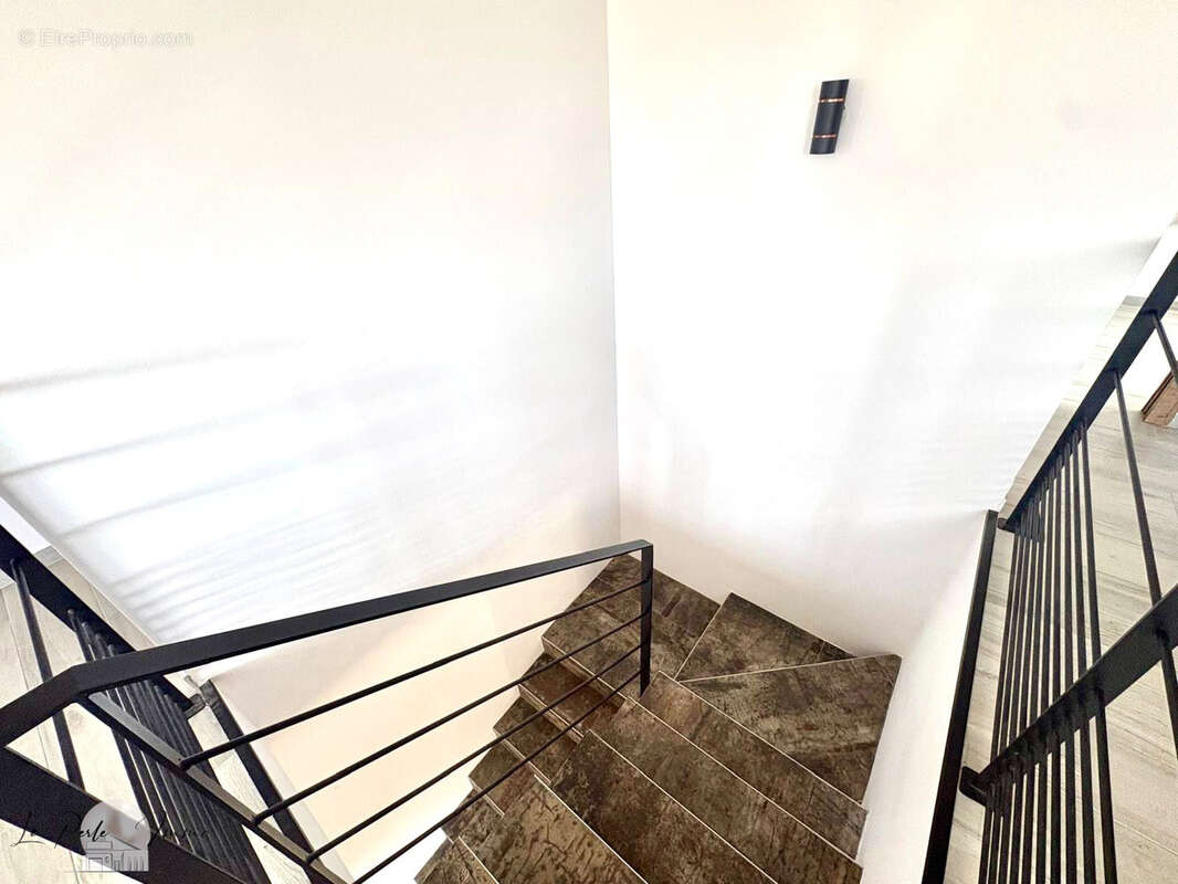 Magnifique Villa 4 faces contemporaine type F5 avec garage - photo 13