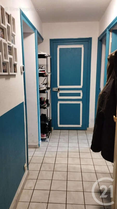 Autre à LA FERE