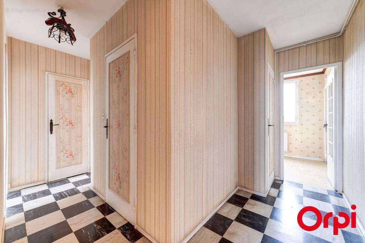 Appartement à CALUIRE-ET-CUIRE