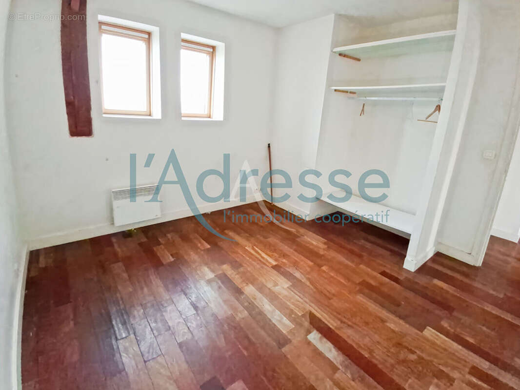 Appartement à SURESNES