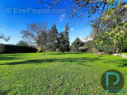 TERRAIN PLAT - Terrain à SAINT-CYR-SUR-MENTHON