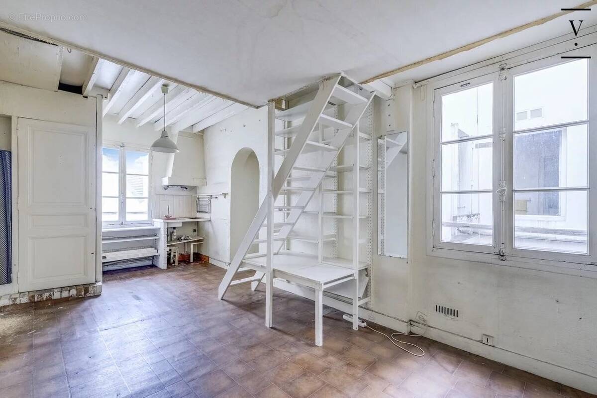 Appartement à PARIS-4E