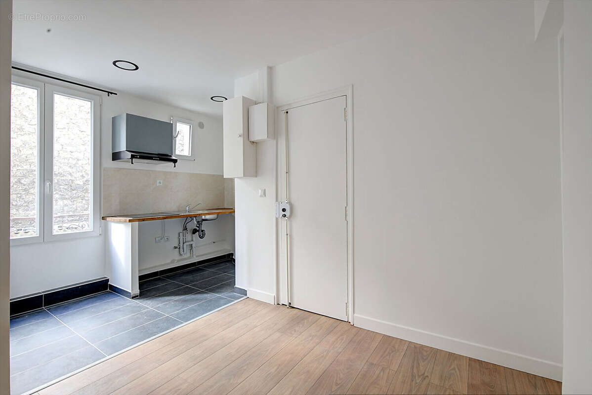 Appartement à PARIS-18E