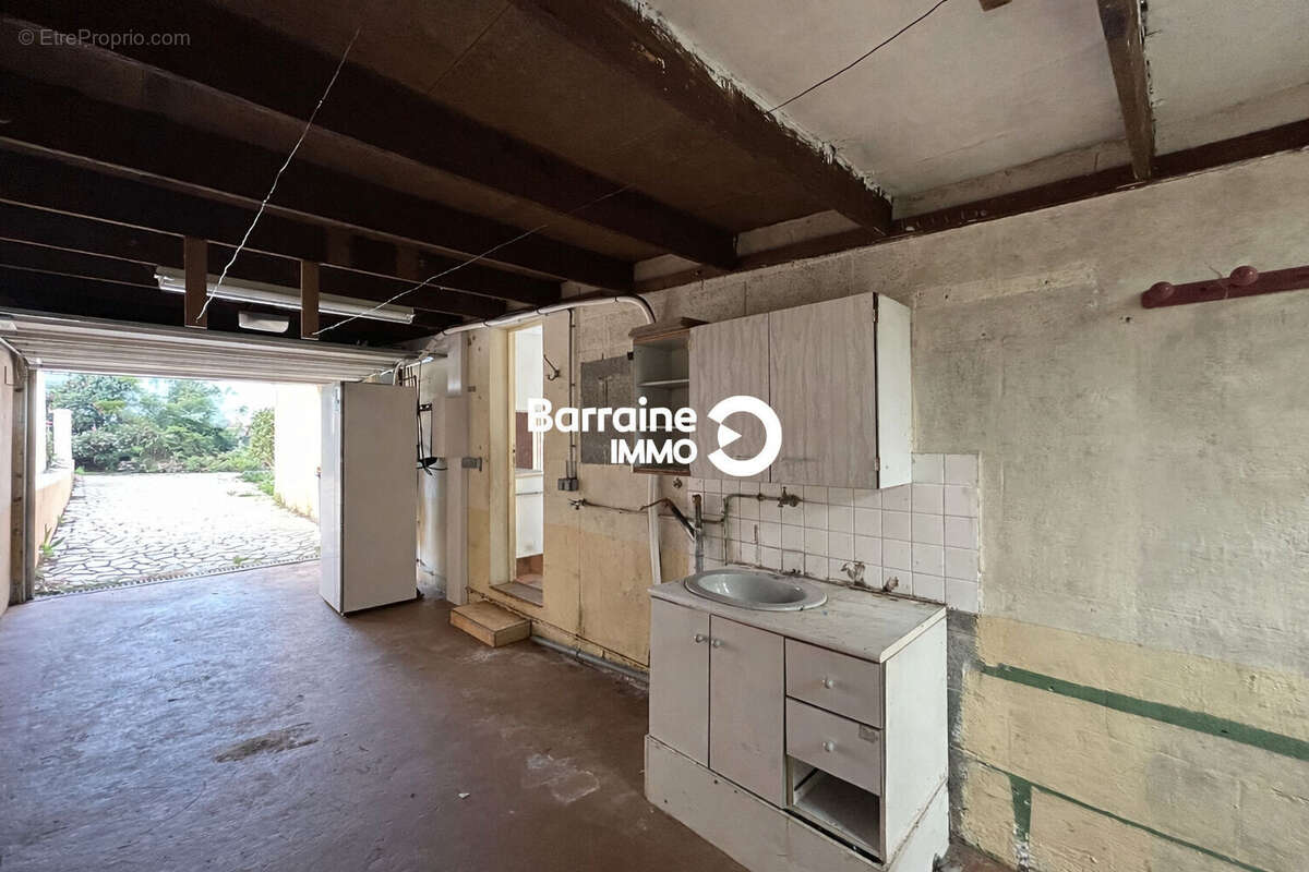 BARRAINE IMMO : A VENDRE - Maison 5 pièces à Brest - Secteur Cavale Blanche PZ00341-FL - photo 15