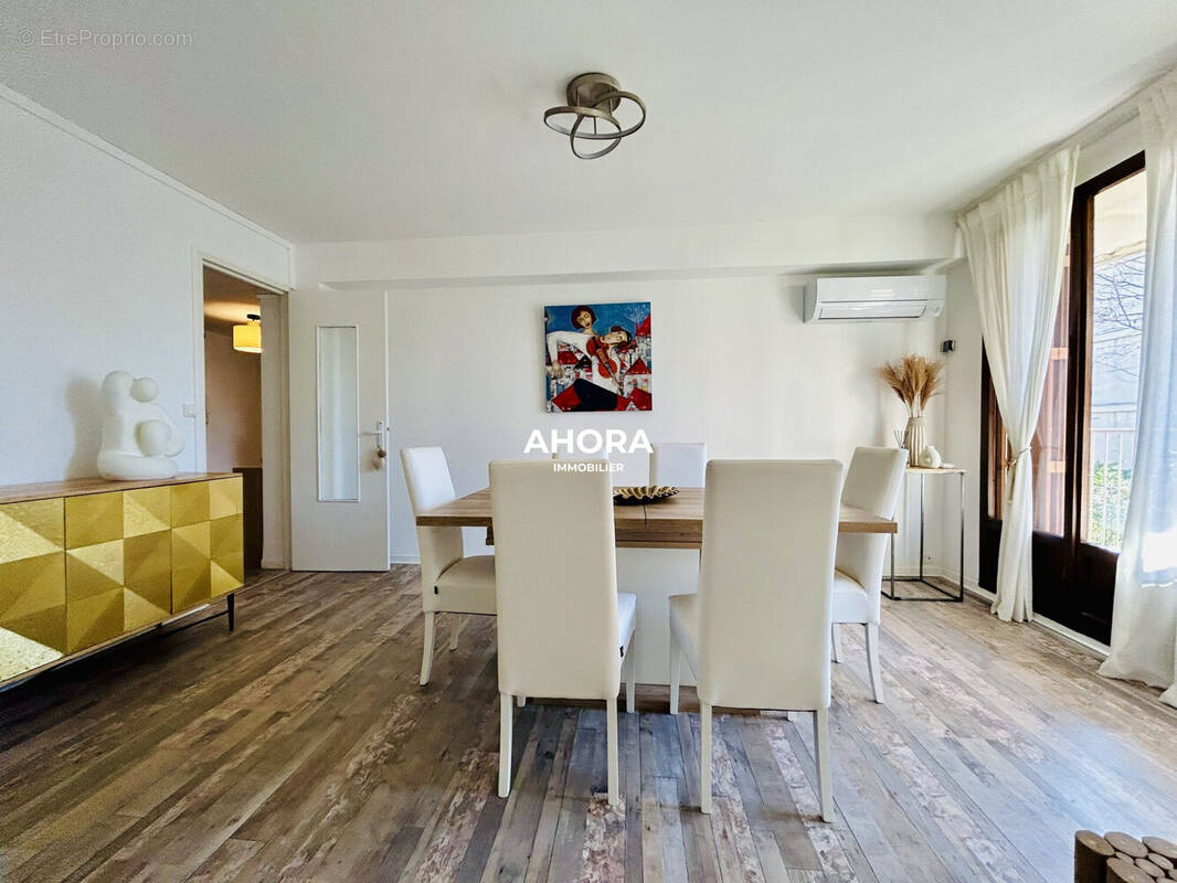 Appartement à MARSEILLE-9E