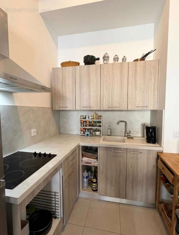 Appartement à L'ISLE-SUR-LA-SORGUE