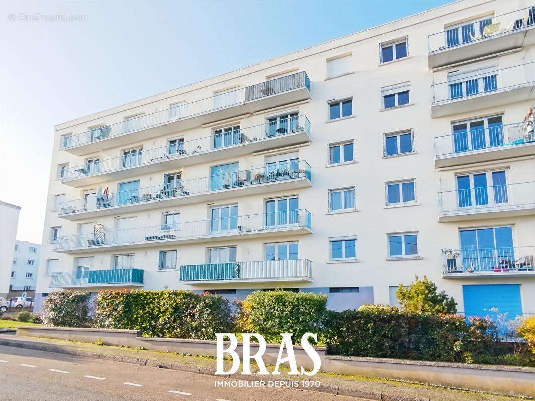 Appartement à REZE