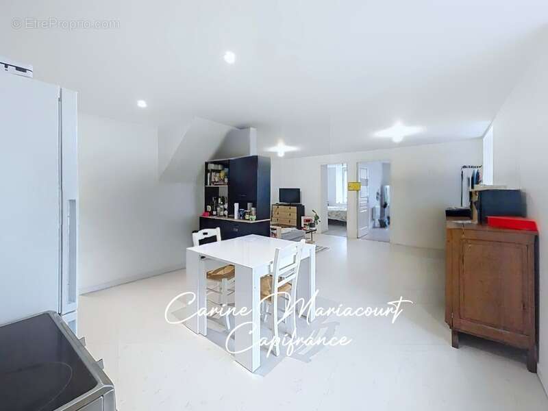 Appartement à LA CRECHE