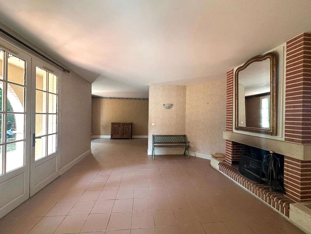 Maison de style toulousaine sur 2300 m² à Auch - photo 4