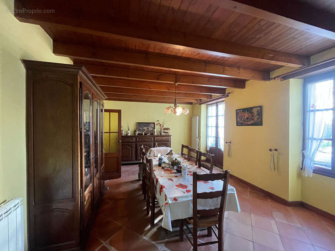 Maison à GENSAC