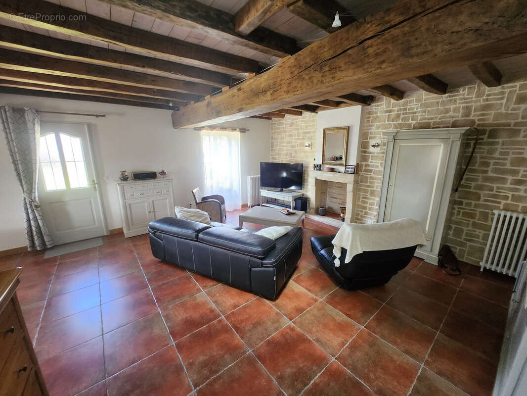 Maison en pierre coup de cœur avec 6 chambres et double garage - photo 7