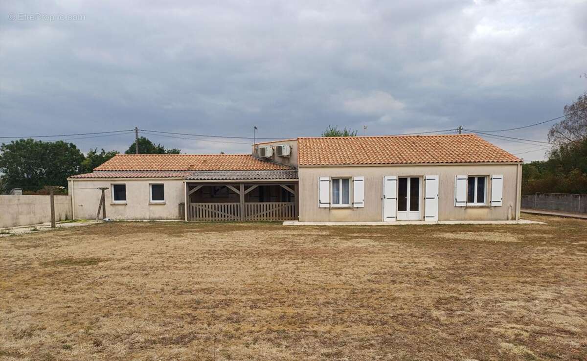 Saint Gelais - Plain-pied 4 chambres - photo 12