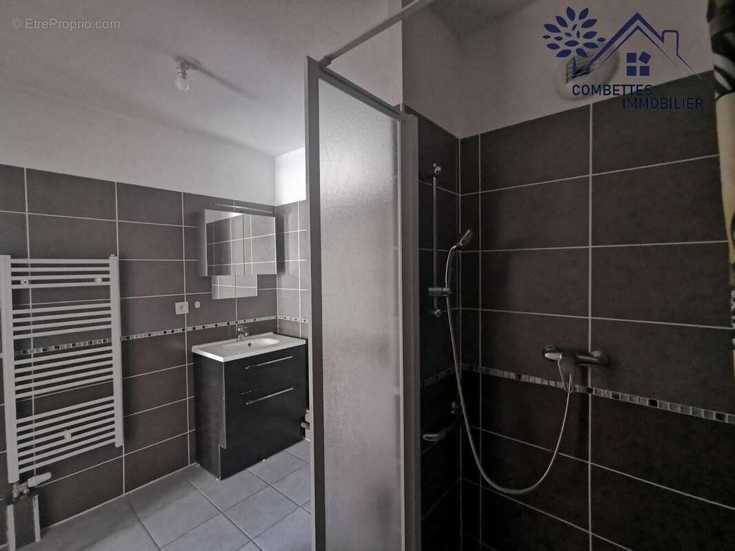 Appartement à JUVIGNAC