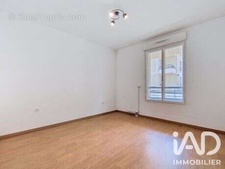 Appartement 61 m² à Marly-La-Ville  - photo 7