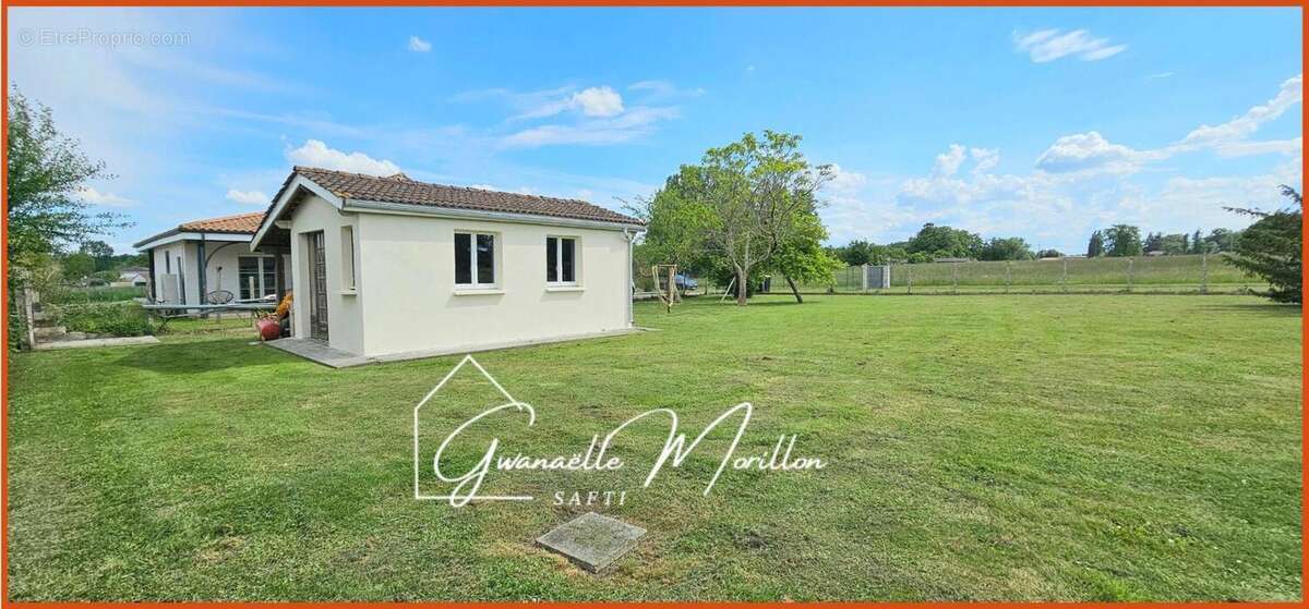 Photo 2 - Terrain à SAINT-LOUBES