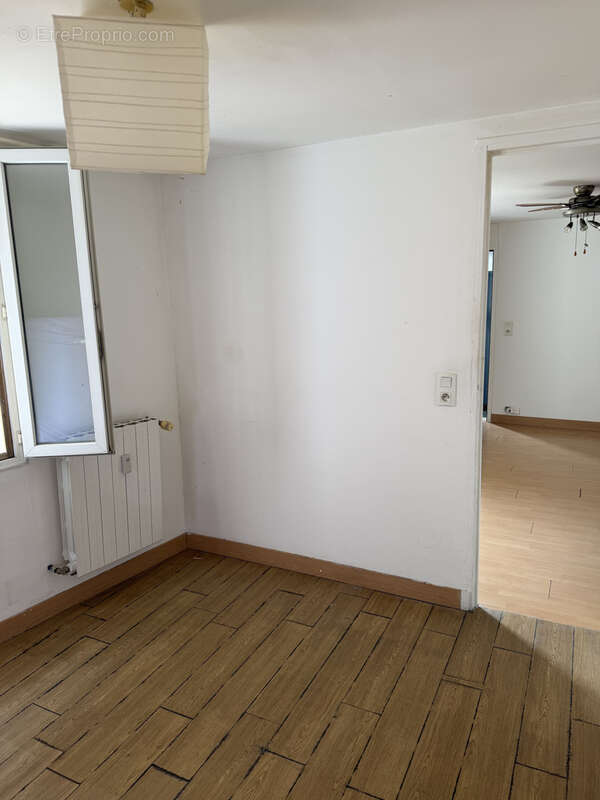 Appartement à L'ISLE-SUR-LA-SORGUE