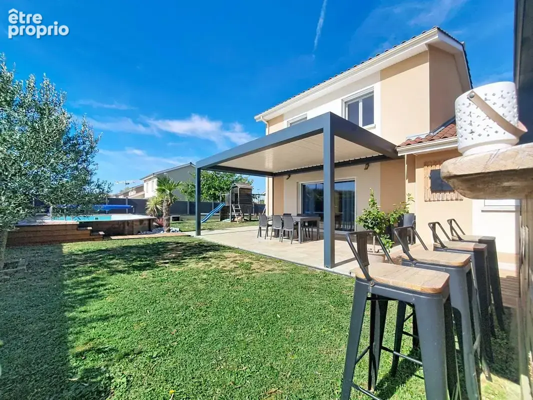 Maison - 3 Chambres - Garage - 2 Terrasses - Pergola - Cuisine extérieure - Piscine - Jardin - Au cœur du village - photo 7