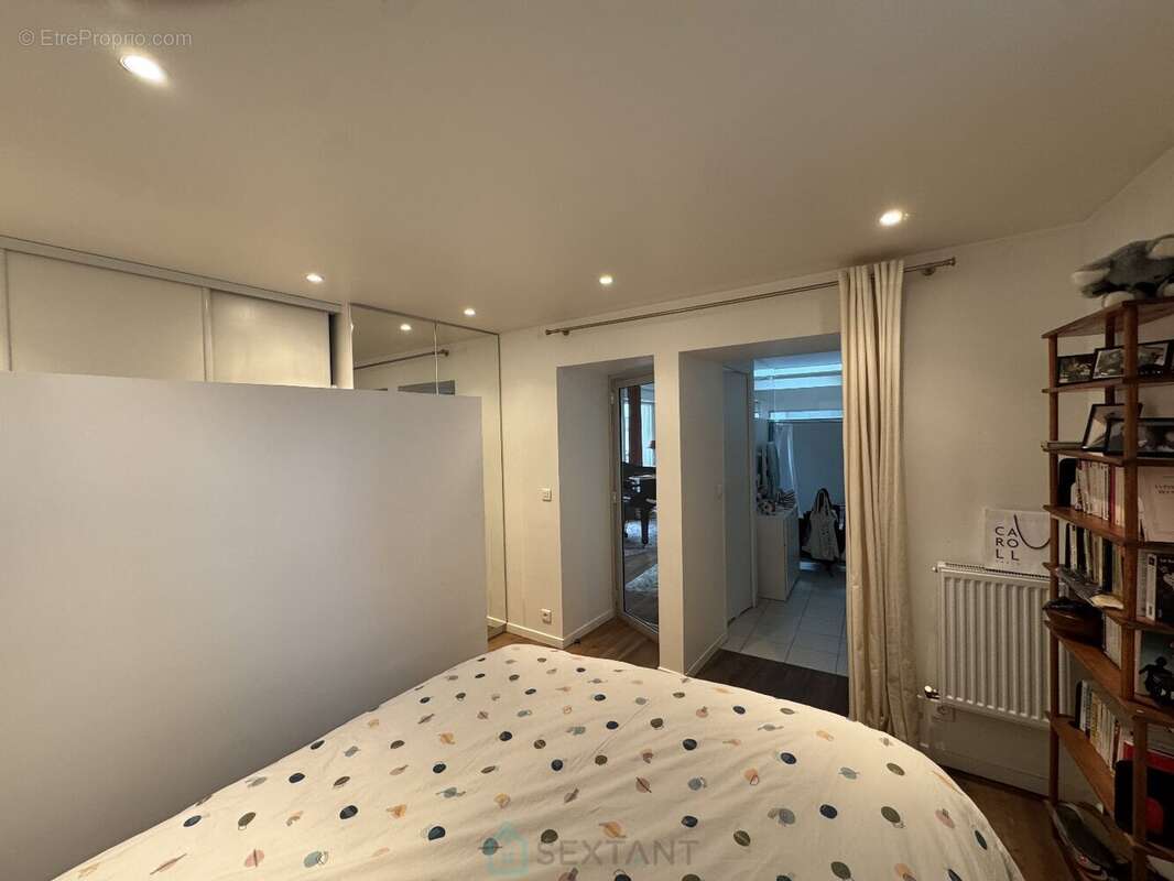 Appartement à PARIS-20E