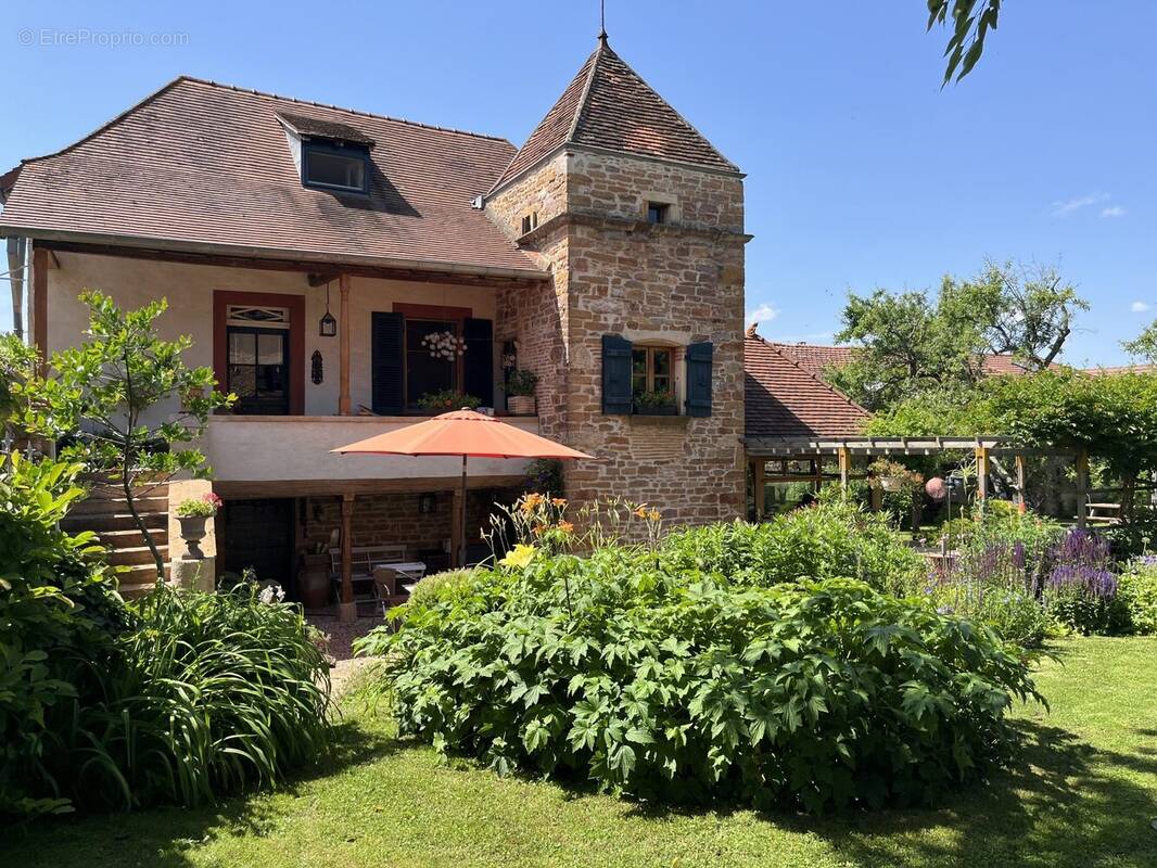 Maison à NANTON
