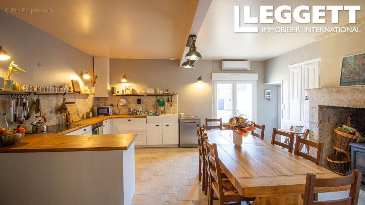 Maison à MARIGNY-MARMANDE