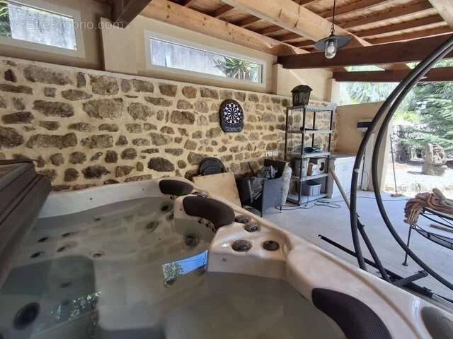 Maison à LES VANS