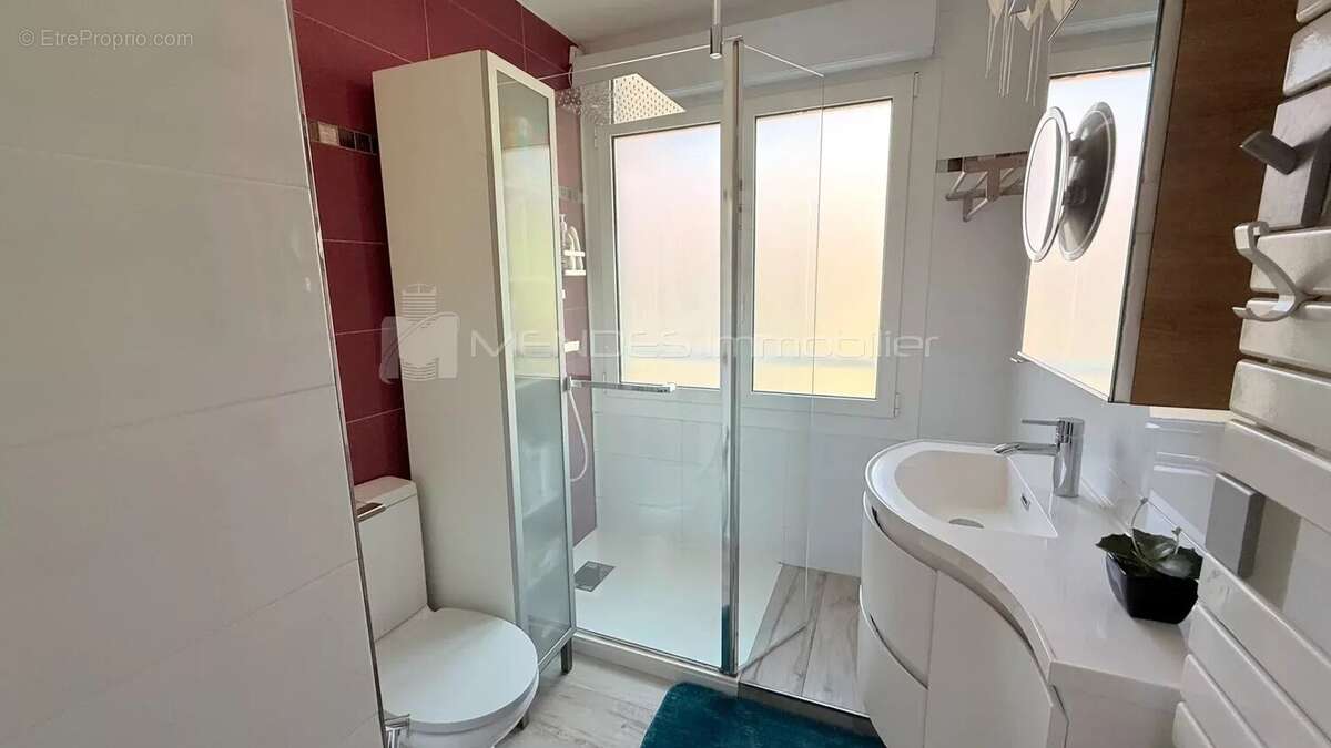 Appartement 2 pieces centre carnoles - photo 8