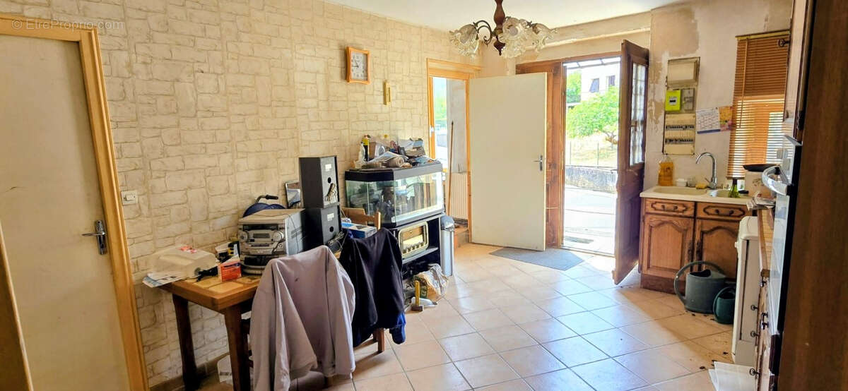 Maison Avrigney Virey 4 pièce(s) 80 m2 - photo 2